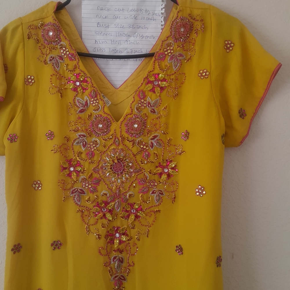 3 pieces indain kameez shalwar and scarf
